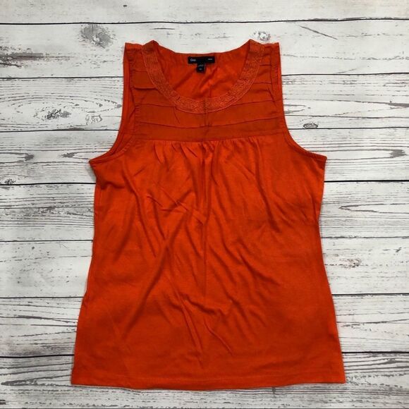 Gap Top - Picture 2 of 6